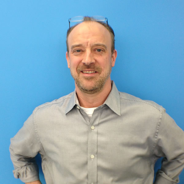 Portrait of Tom Wisniewski